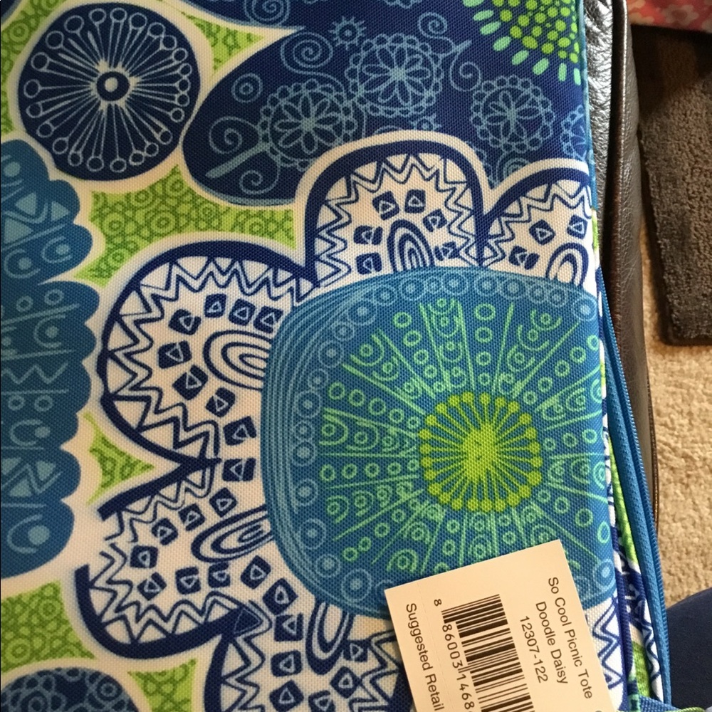 NWT Vera Bradley Picnic Cooler